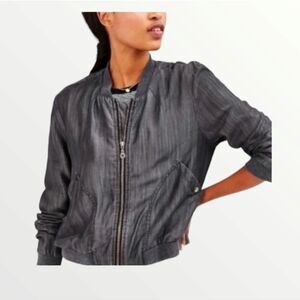 UO BDG Chambray Bomber Jacket Size Small